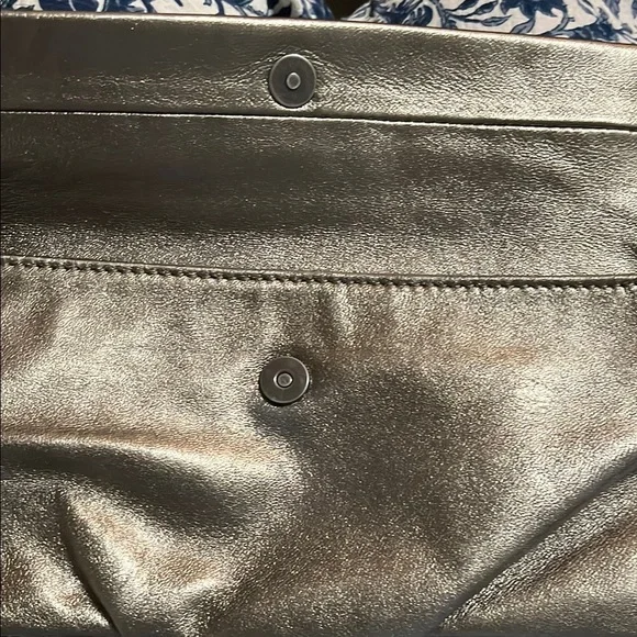 Banana Republic ruched bronze leather Clutch Bag - Picture 4 of 5